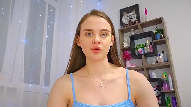 Snapshot of KristenSayles chatting on 03-20-25, 08:40 KristenSayles online show from 03-20-25, 08:40