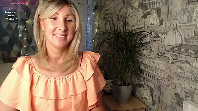 Ariel the mermaid online show from 10-24-25, 08:13