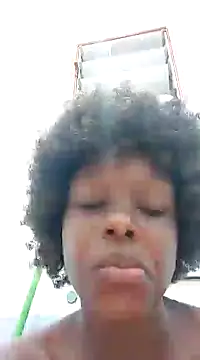 Snapshot of bebygirl143s chatting on 12-27-24, 04:21 bebygirl143s online show from 12-27-24, 04:21