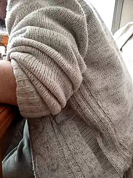 teekoine1 online show from 11-02-25, 12:32