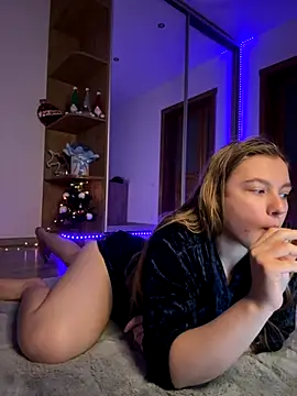 Snapshot of freiiaflower chatting on 12-04-25, 09:47 freiiaflower online show from 12-04-25, 09:47