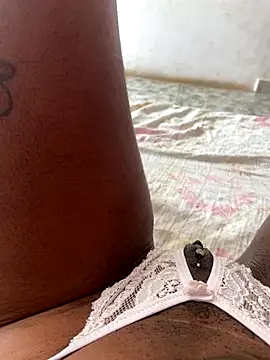 MariaLorenaah online show from 10-16-25, 04:15