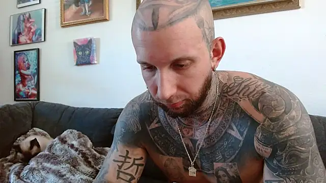 bobbybacala91 online show from 03-18-25, 08:59