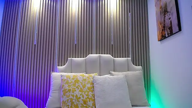 Snapshot of Katy_Van chatting on 06-15-26, 08:52 Katy Van online show from 06-15-26, 08:52