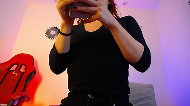 Katy Van online show from 11-14-25, 08:56