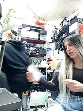 eva-2023 online show from 11-26-25, 04:29