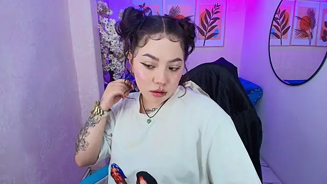 Snapshot of Isa_reel chatting on 10-10-25, 07:58 Isa reel online show from 10-10-25, 07:58