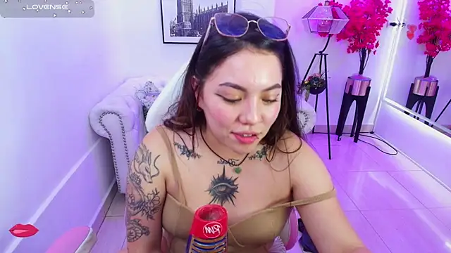 Snapshot of Isa_reel chatting on 10-04-25, 07:54 Isa reel online show from 10-04-25, 07:54
