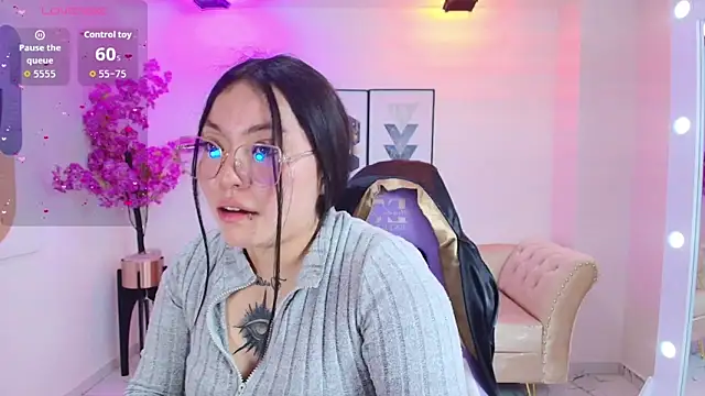 Isa reel online show from 12-16-25, 07:51