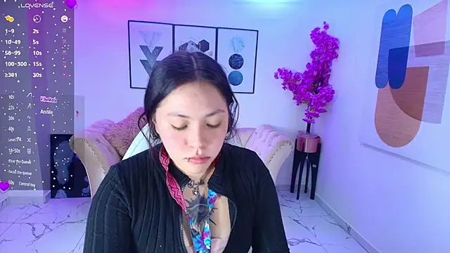 Snapshot of Isa_reel chatting on 05-13-26, 08:05 Isa reel online show from 05-13-26, 08:05