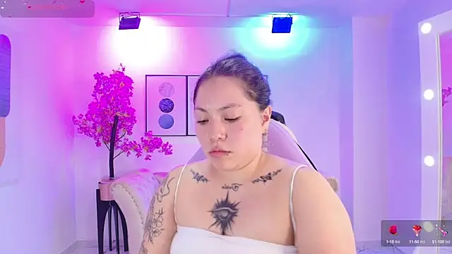 Snapshot of Isa_reel chatting on 10-09-25, 07:36 Isa reel online show from 10-09-25, 07:36