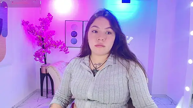 Snapshot of Isa_reel chatting on 10-21-25, 07:24 Isa reel online show from 10-21-25, 07:24