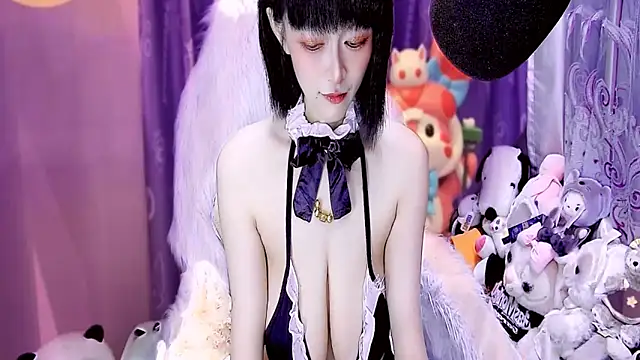 Snapshot of kumamon- chatting on 05-12-26, 02:45 kumamon- online show from 05-12-26, 02:45