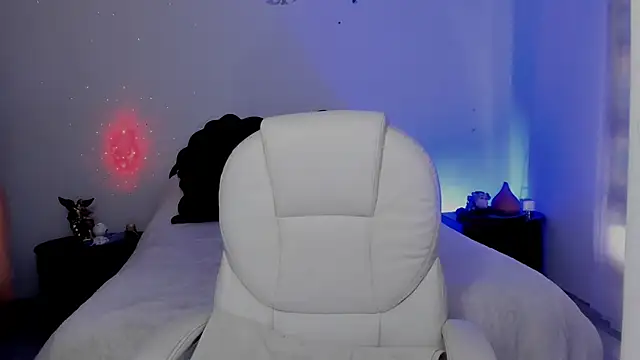 emilydolshe2 online show from 11-10-25, 02:22