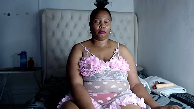 PlatnumBoobsX online show from 10-31-25, 10:27