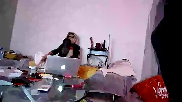 CharlotteVixxens online show from 01-31-25, 02:58