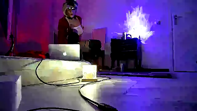 CharlotteVixxens online show from 02-12-25, 09:22