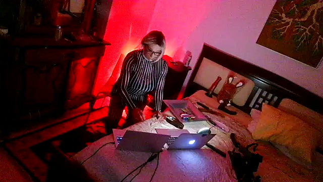 CharlotteVixxens online show from 03-01-26, 09:59