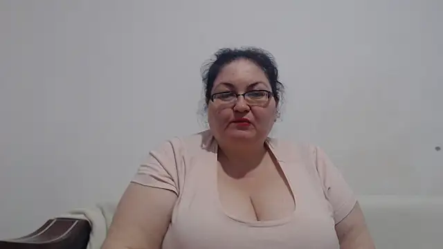Snapshot of Nykyxo chatting on 05-15-26, 07:23 Nykyxo online show from 05-15-26, 07:23