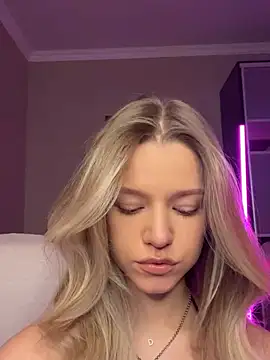 JessIsLove online show from 01-18-25, 05:41