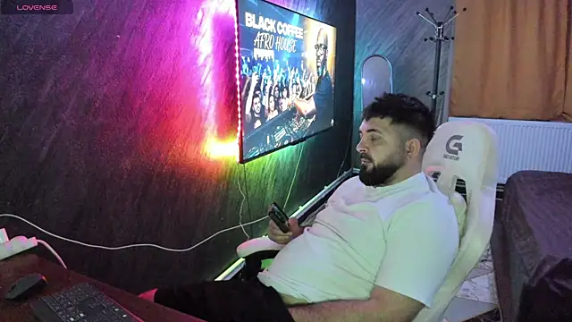 Snapshot of Eduu2322 chatting on 04-09-26, 07:42 Eduu2322 online show from 04-09-26, 07:42