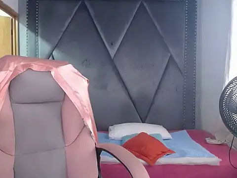 MeganMilF2 online show from 03-21-26, 12:20