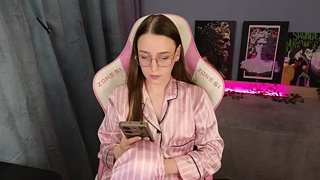 Snapshot of Sweet_frosti chatting on 05-04-26, 03:54 Sweet frosti online show from 05-04-26, 03:54