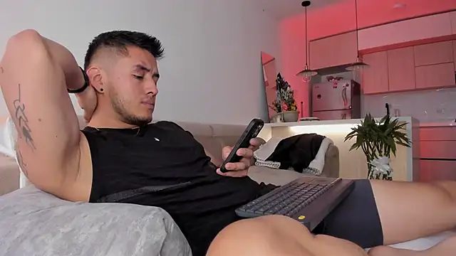 Snapshot of Chriskyle_ chatting on 02-09-25, 08:13 Chriskyle  online show from 02-09-25, 08:13