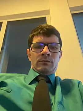Snapshot of Juliano2289 chatting on 05-12-26, 02:34 Juliano2289 online show from 05-12-26, 02:34