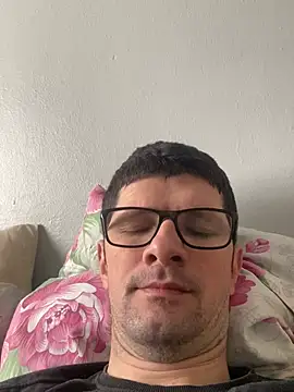 Juliano2289 online show from 06-24-26, 02:04