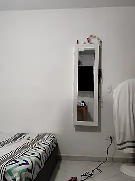 CurvySara1 online show from 01-11-26, 08:38