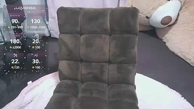 yuinyan3150 online show from 04-24-26, 01:18