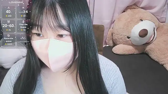 yuinyan3150 online show from 09-11-25, 12:10