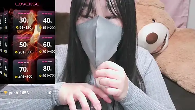 yuinyan3150 online show from 12-24-24, 01:38