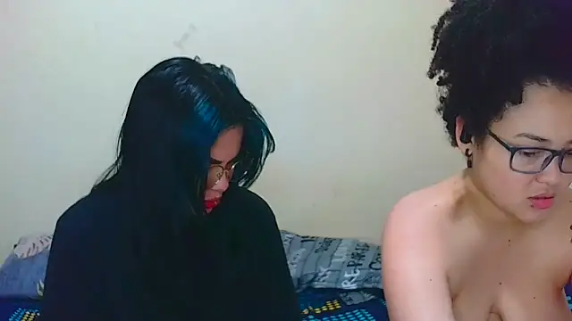 Snapshot of vanellope12 chatting on 05-31-26, 07:03 vanellope12 online show from 05-31-26, 07:03