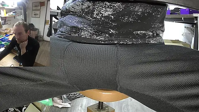 Snapshot of Happy_Michal chatting on 12-21-24, 09:01 Happy Michal online show from 12-21-24, 09:01