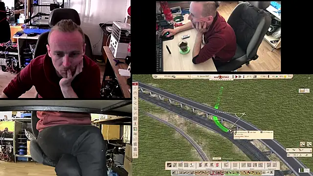 Snapshot of Happy_Michal chatting on 04-25-26, 02:58 Happy Michal online show from 04-25-26, 02:58