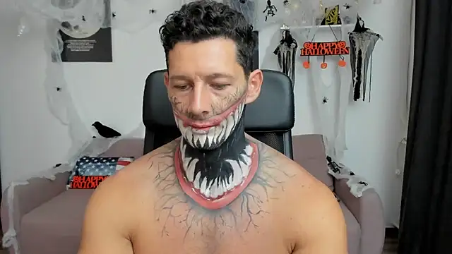 BrutusK08 online show from 10-31-25, 08:49