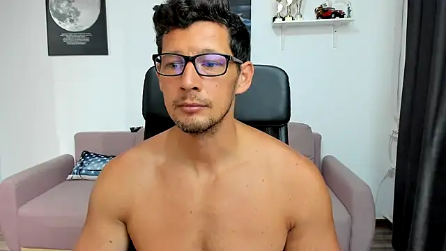 BrutusK08 online show from 09-26-25, 07:37