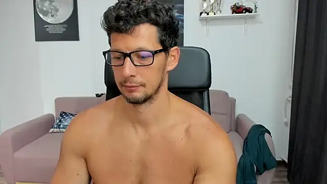 BrutusK08 online show from 09-29-25, 05:47