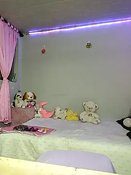 Snapshot of KATYGONZALEZ chatting on 02-15-25, 11:58 KATYGONZALEZ online show from 02-15-25, 11:58