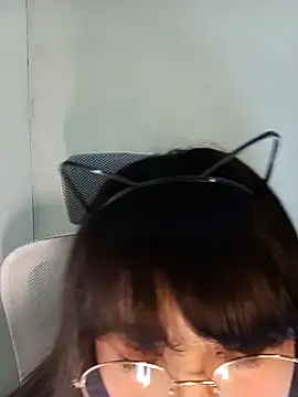 Chall mee online show from 11-17-25, 05:39