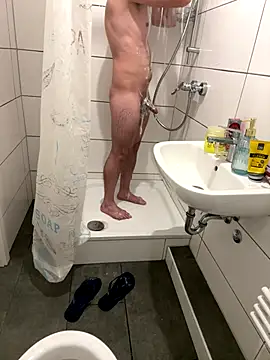 Miko075 online show from 12-18-25, 06:45