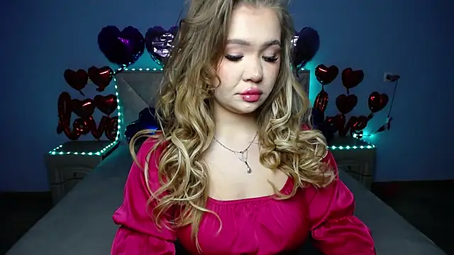 StacyYellig online show from 02-21-25, 08:16