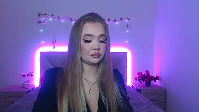 Snapshot of StacyYellig chatting on 04-14-26, 08:47 StacyYellig online show from 04-14-26, 08:47