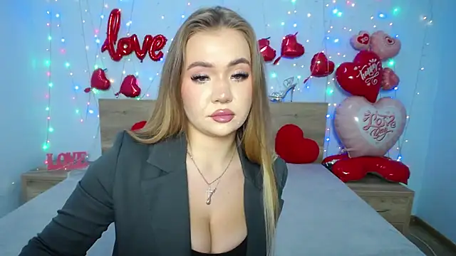 StacyYellig online show from 02-17-25, 03:11