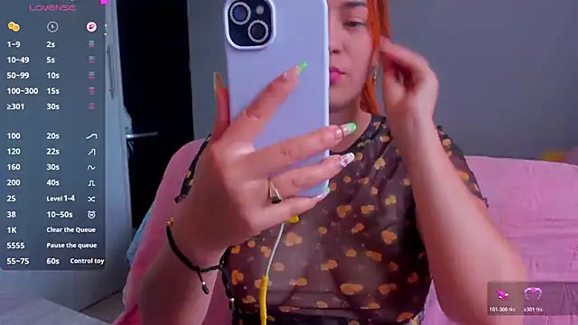Snapshot of eva__xox chatting on 06-12-26, 07:22 eva xox online show from 06-12-26, 07:22