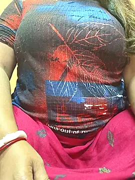 CUTE SOPHIA- online show from 12-17-25, 05:12