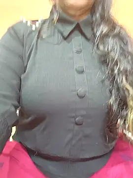 Snapshot of CUTE_SOPHIA- chatting on 07-01-26, 02:34 CUTE SOPHIA- online show from 07-01-26, 02:34
