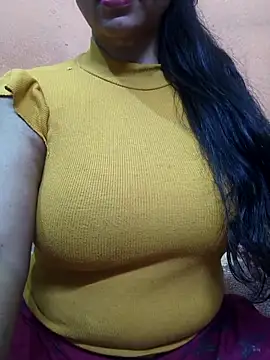 Snapshot of CUTE_SOPHIA- chatting on 05-16-26, 02:43 CUTE SOPHIA- online show from 05-16-26, 02:43